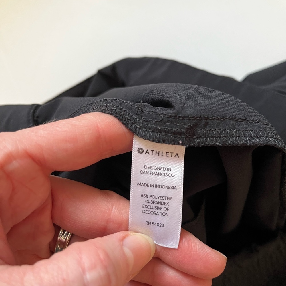 Athleta Trekkie Pull-on Black Athletic Ankle Pants Size 2 - Picture 5 of 6